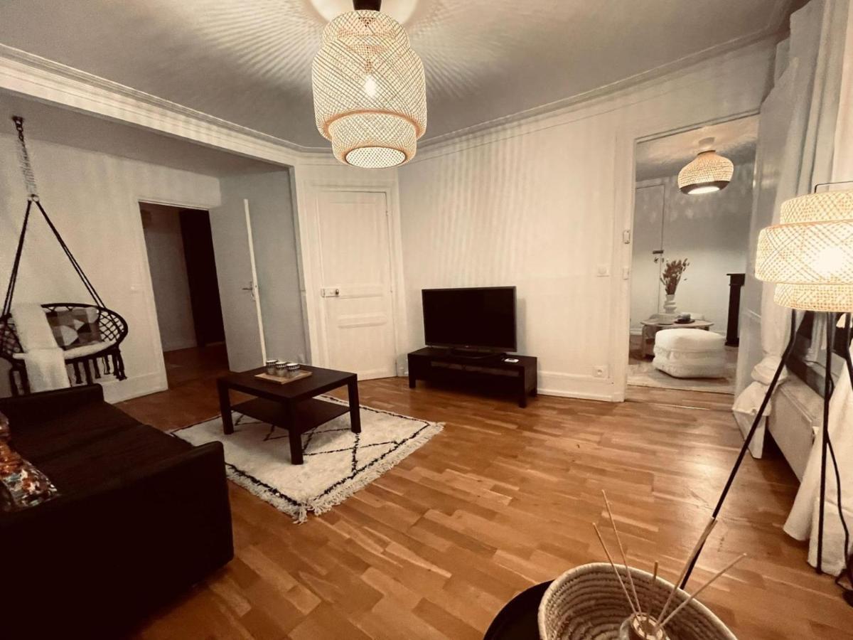 Chic Apartment On The Famous Shopping Rue Du Faubourg Saint-Honore Street Paříž Exteriér fotografie