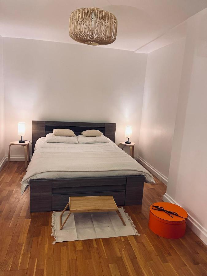 Chic Apartment On The Famous Shopping Rue Du Faubourg Saint-Honore Street Paříž Exteriér fotografie