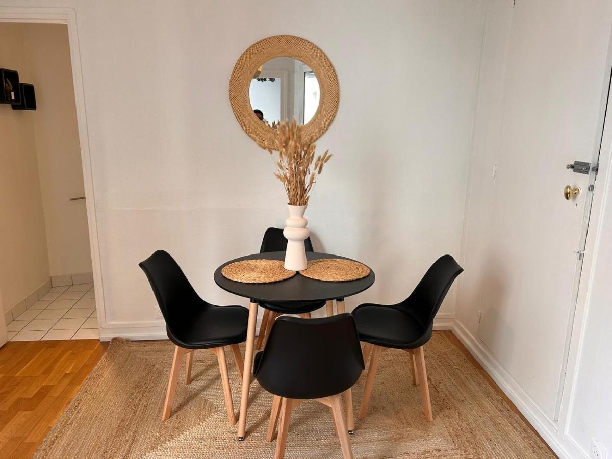 Chic Apartment On The Famous Shopping Rue Du Faubourg Saint-Honore Street Paříž Exteriér fotografie